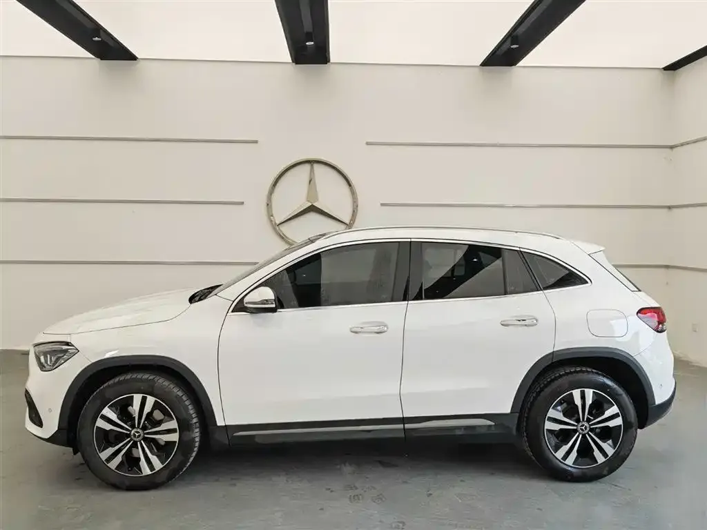 Mercedes-Benz GLA — фото 8