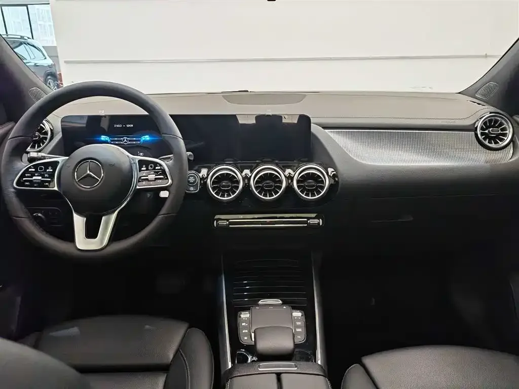 Mercedes-Benz GLA — фото 9