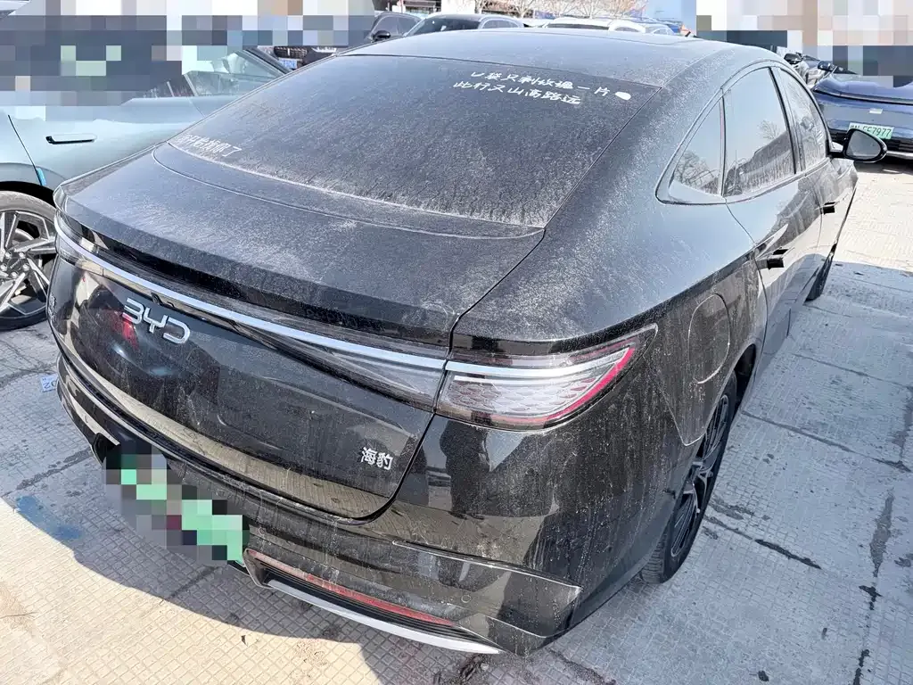 BYD Seal — фото 9