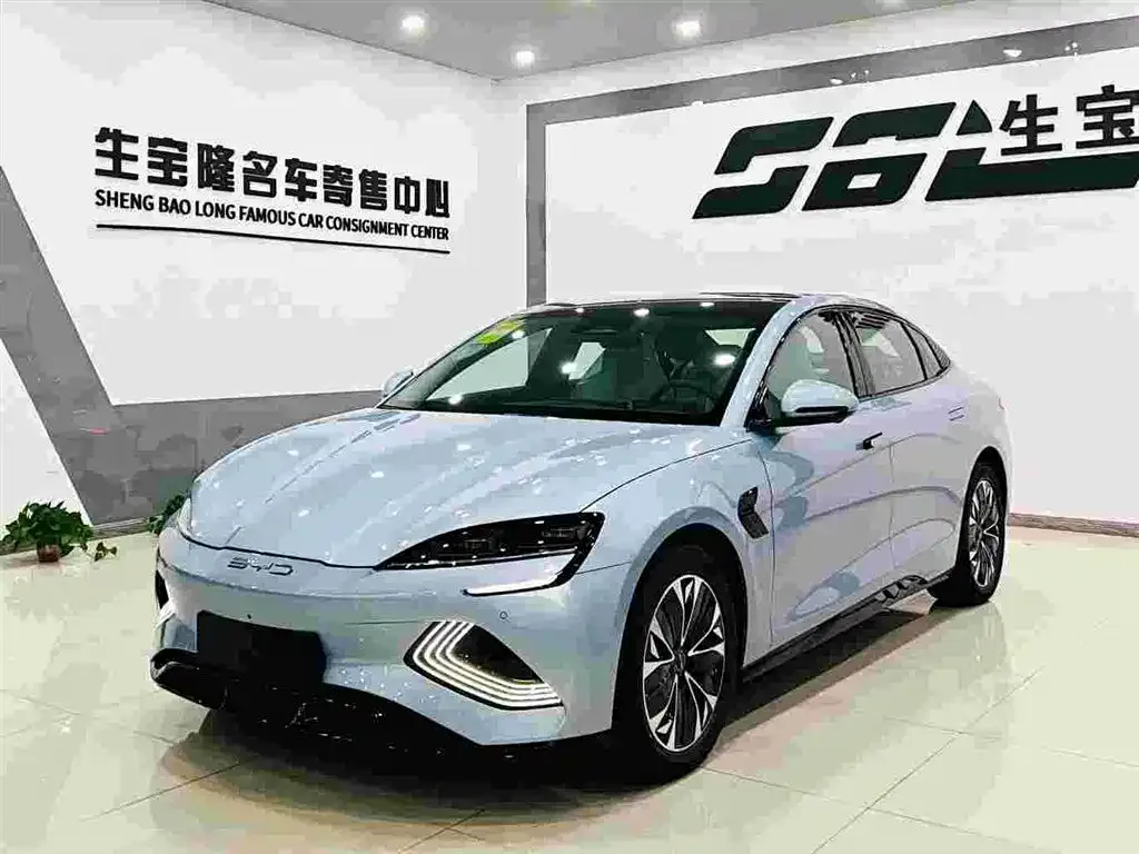 BYD Seal — фото 1