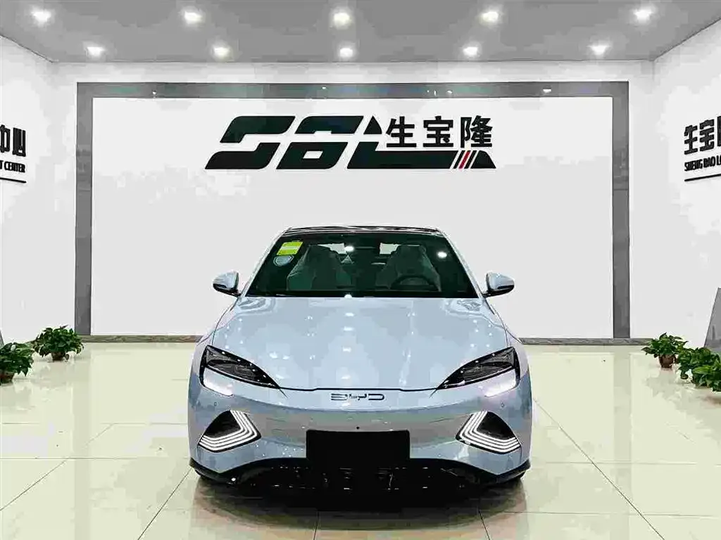 BYD Seal — фото 6