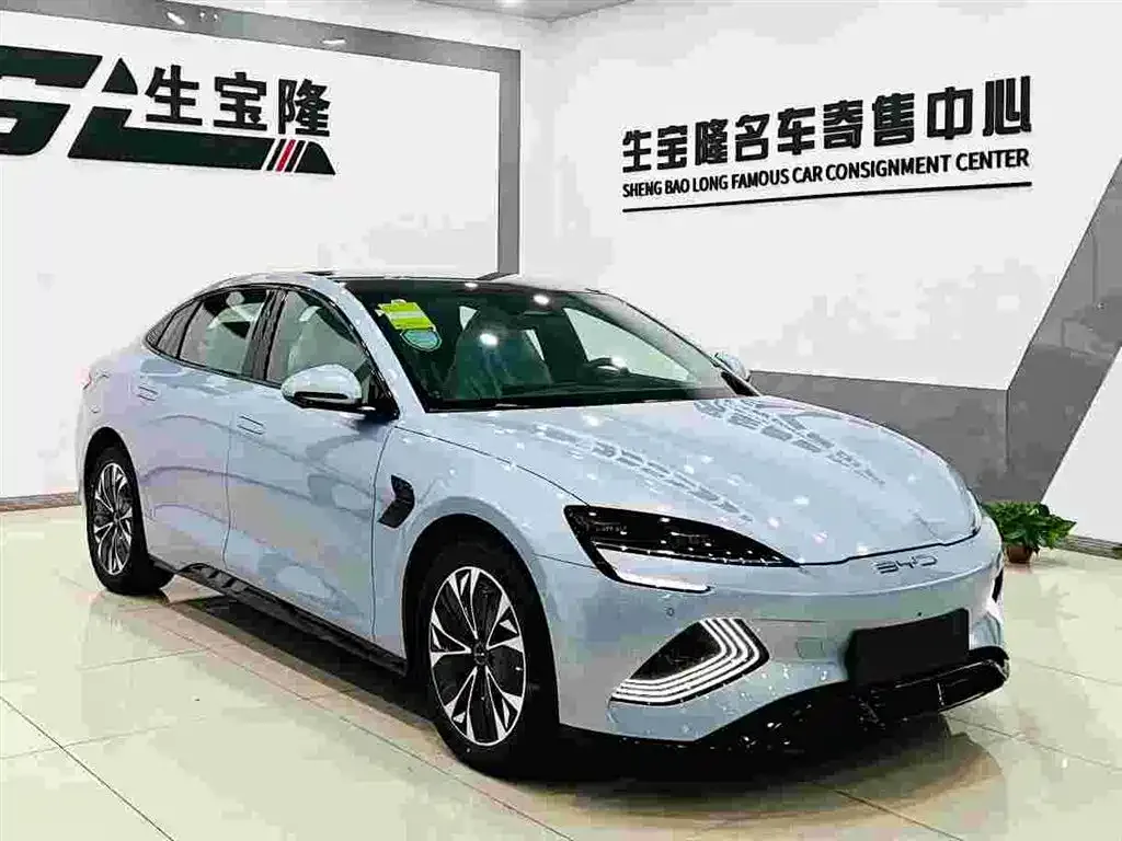 BYD Seal — фото 5