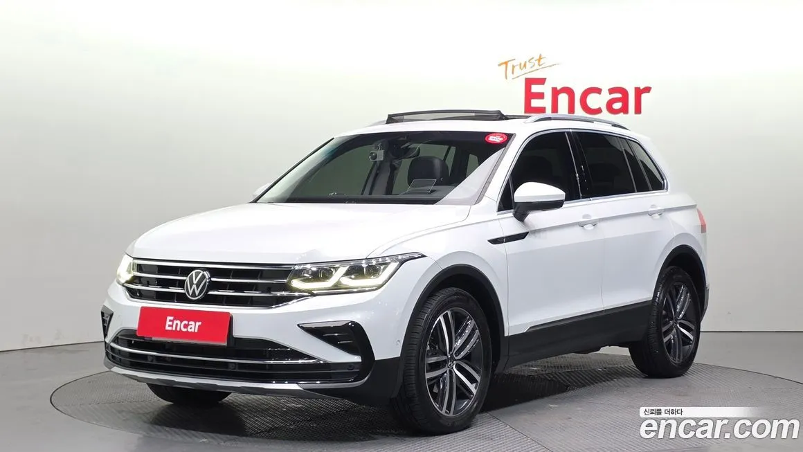 Volkswagen Tiguan — фото 1