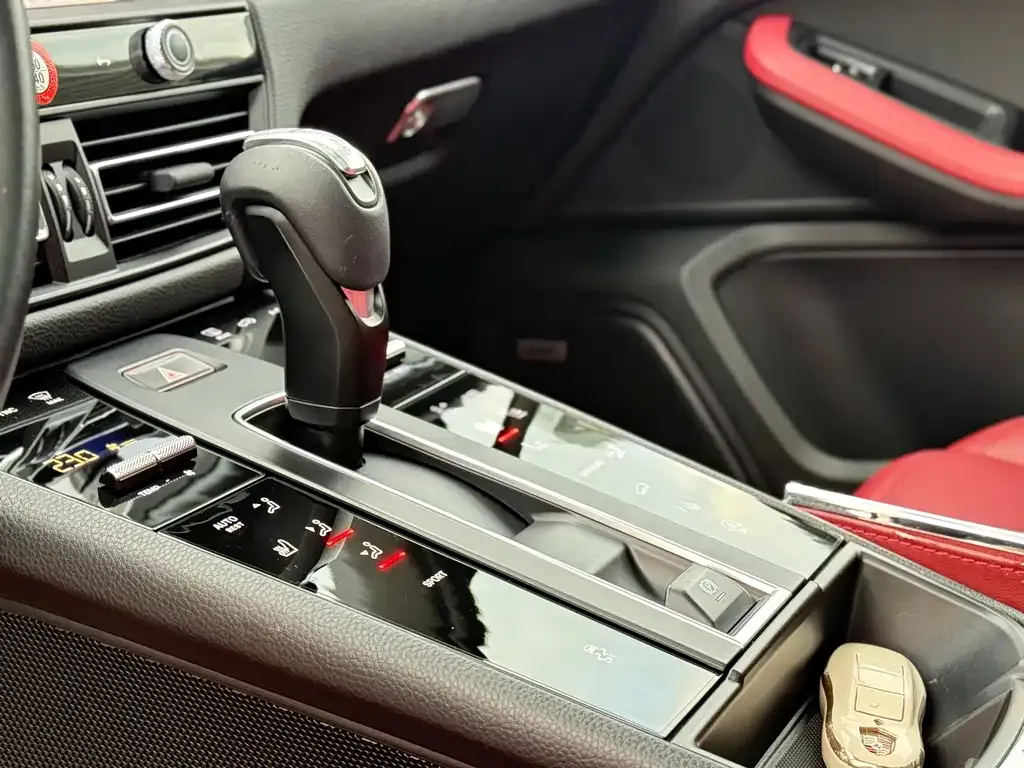 Porsche Macan 2022 из CN, фото 10