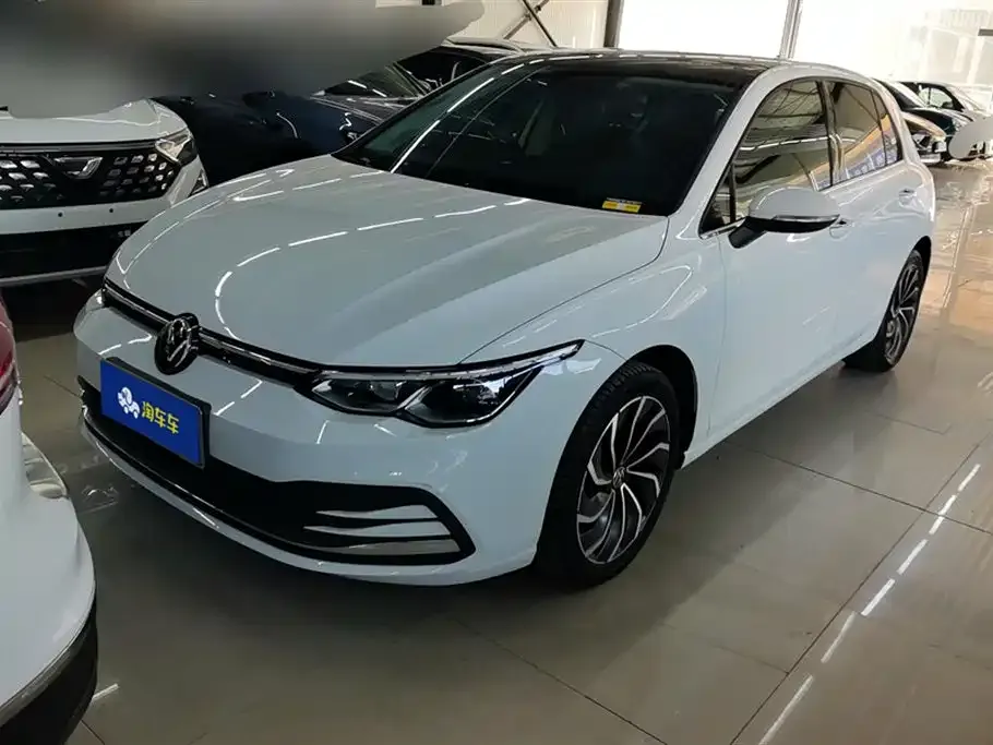 Volkswagen Golf 2022 из CN, фото 1