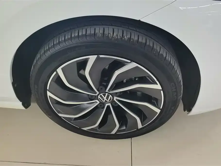 Volkswagen Golf 2022 из CN, фото 3