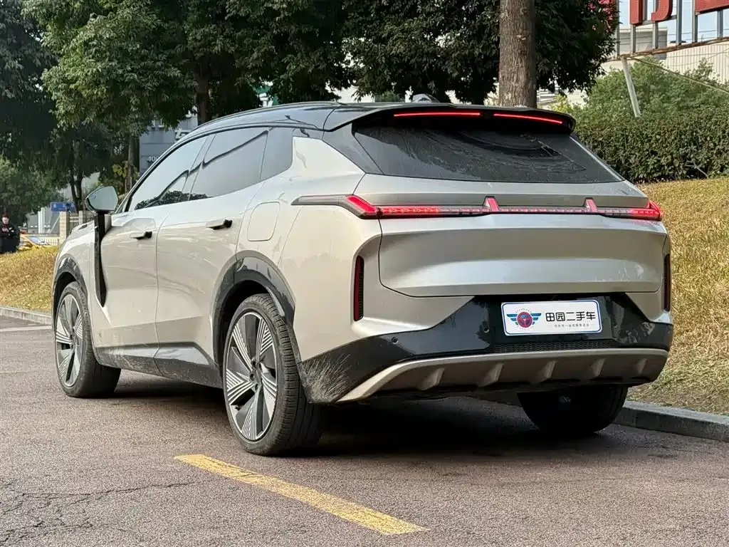 Lynk & Co 08 EM-P 2023 из CN, фото 6
