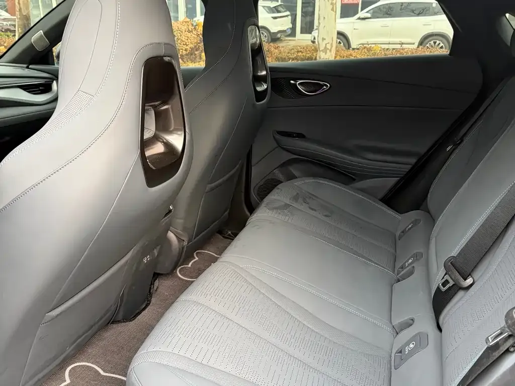 BYD Seal 06GT — фото 8