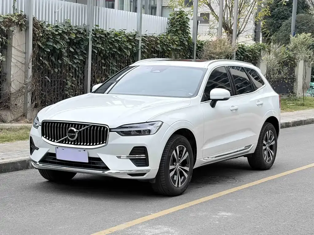 Volvo XC60 2025 из CN, фото 1