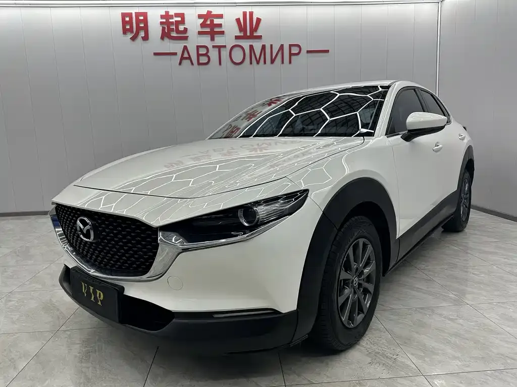 Mazda CX-30 — фото 1