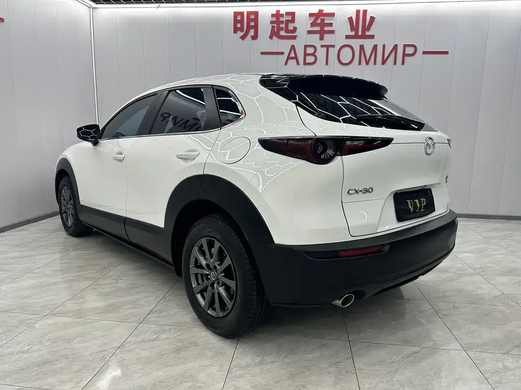 Mazda CX-30 — фото 8