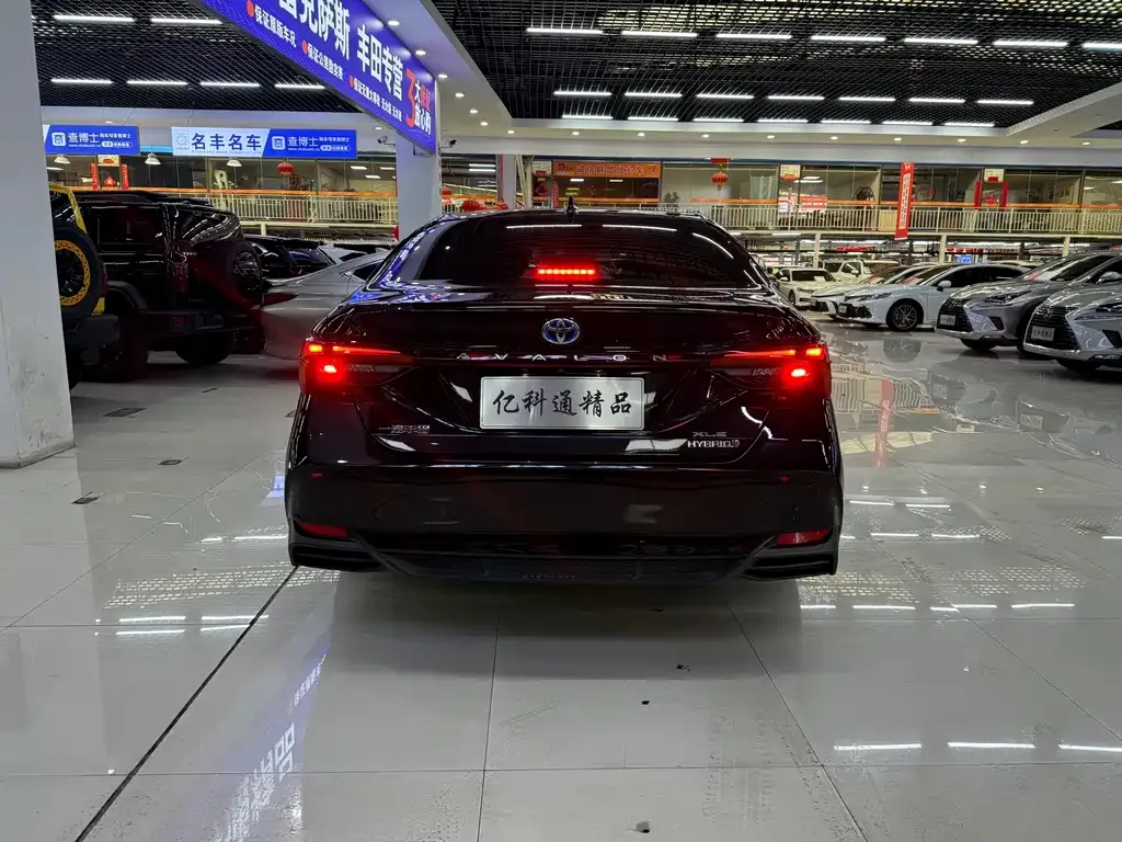 Toyota Avalon 2022 из CN, фото 10