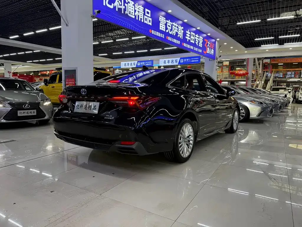 Toyota Avalon 2022 из CN, фото 8
