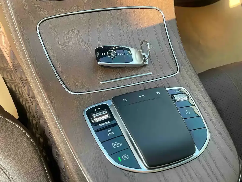 Mercedes-Benz E-Class 2023 из CN, фото 7