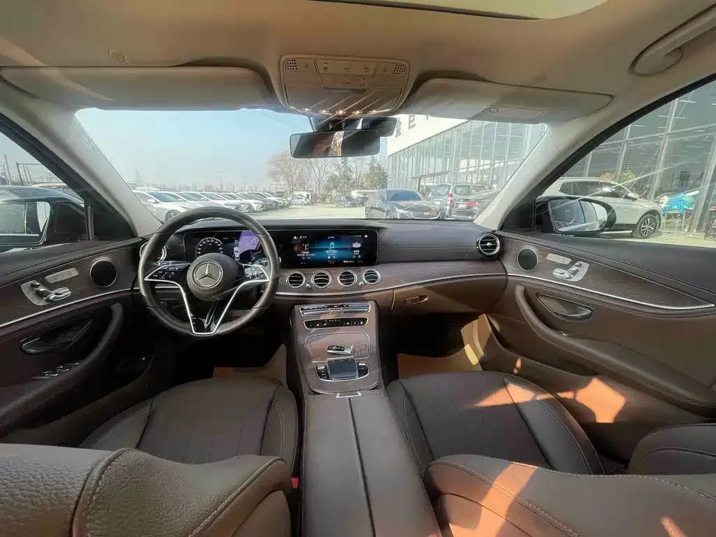 Mercedes-Benz E-Class 2023 из CN, фото 8