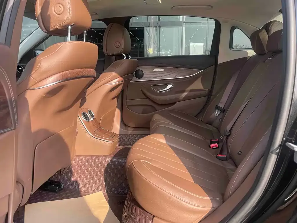 Mercedes-Benz E-Class 2023 из CN, фото 5