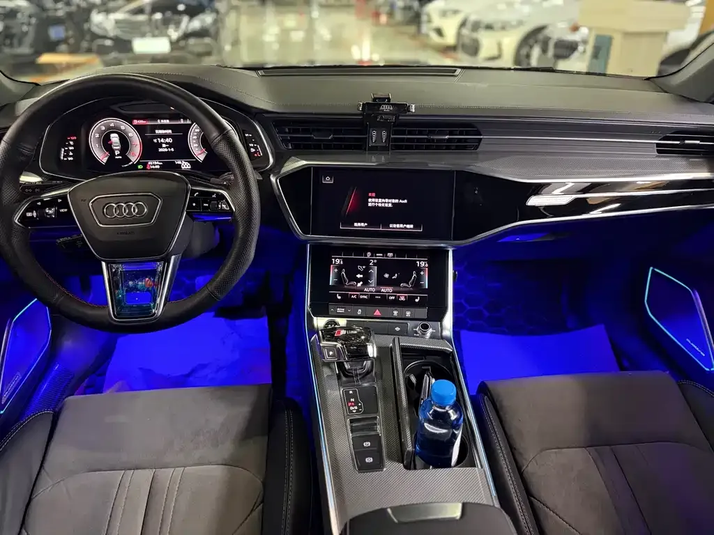 Audi A6L 2022 из CN, фото 7