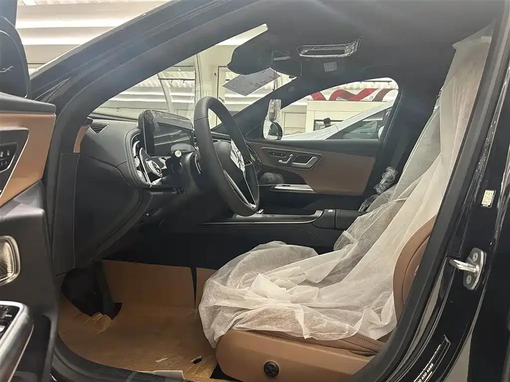 Mercedes-Benz E-Class 2025 из CN, фото 8