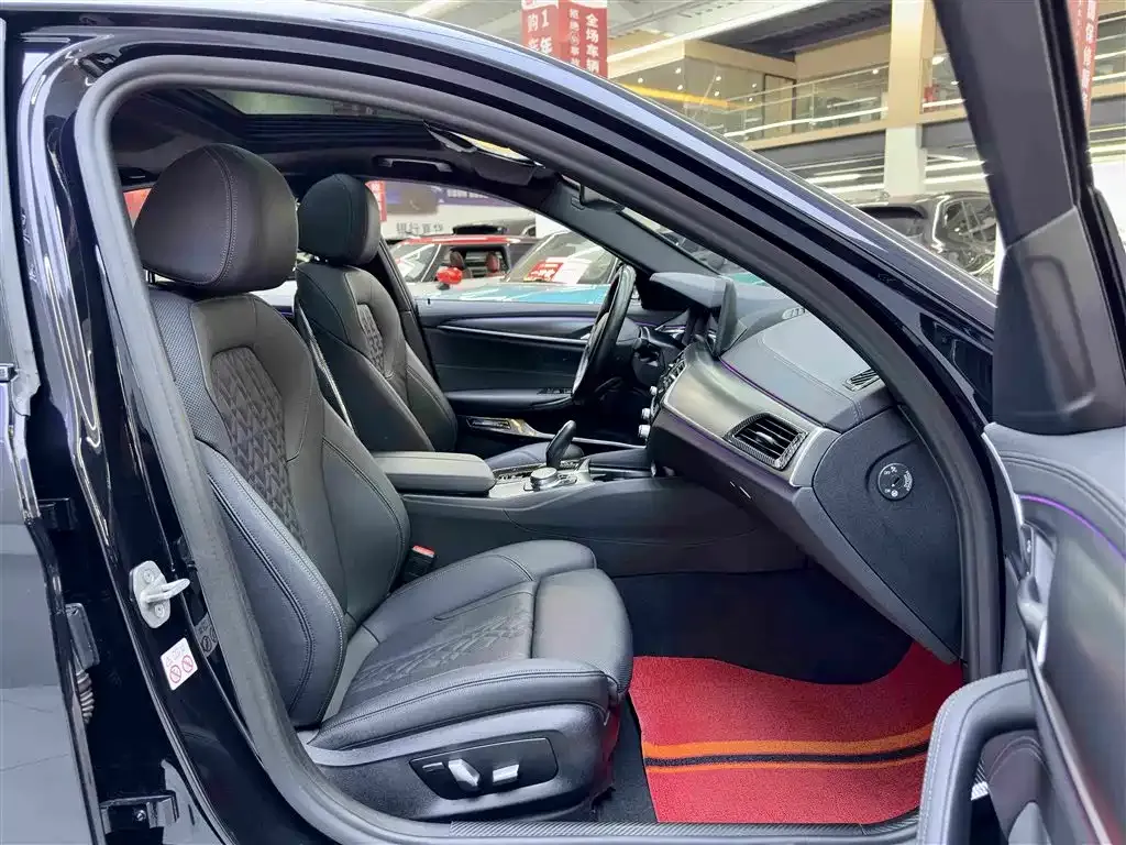BMW 5 Series (Import) 2021 из CN, фото 5
