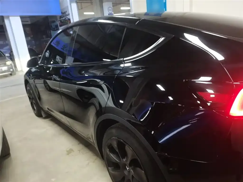 Tesla Model Y 2024 из CN, фото 3