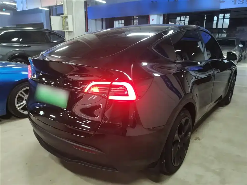 Tesla Model Y 2024 из CN, фото 9