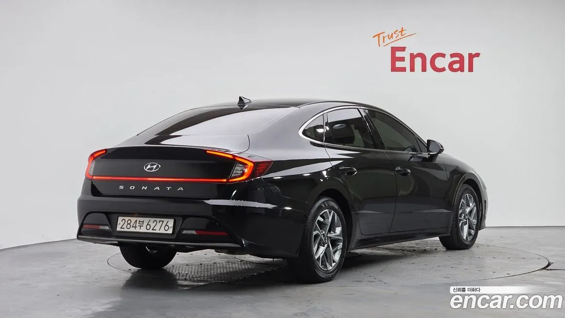 Hyundai Sonata 2022 из KR, фото 3