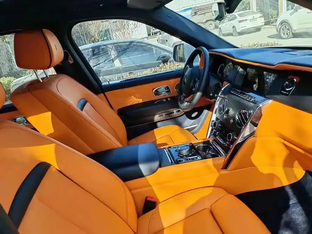 Rolls-Royce Cullinan 2021 из CN, фото 3