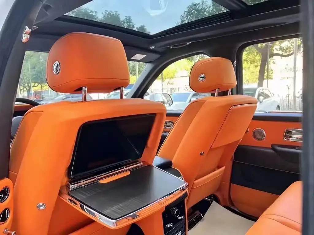 Rolls-Royce Cullinan 2021 из CN, фото 8