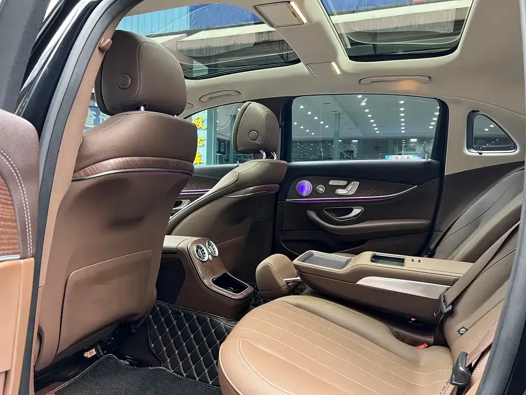 Mercedes-Benz E-Class 2023 из CN, фото 2