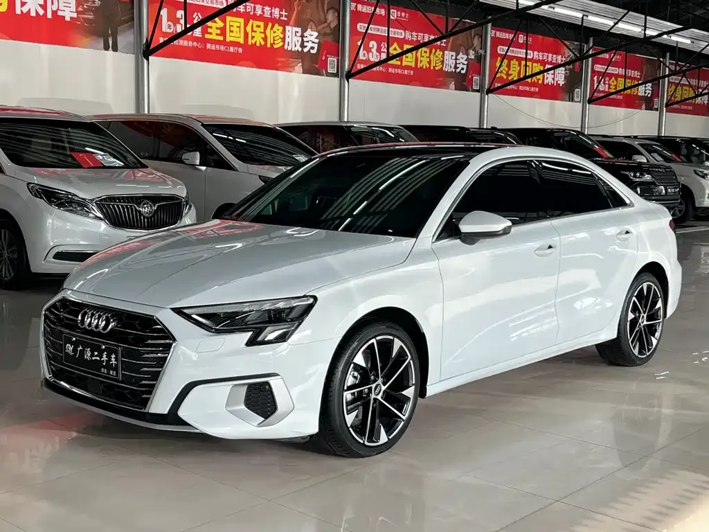 Audi A3 2024 из CN, фото 1