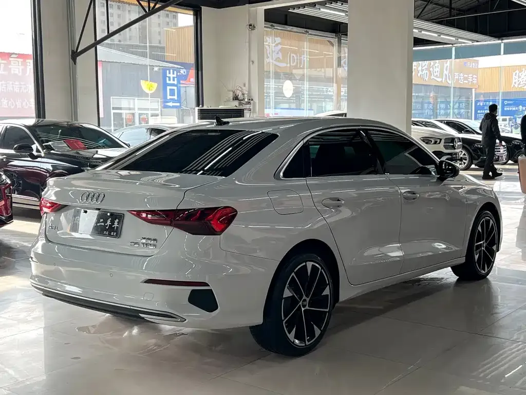 Audi A3 2024 из CN, фото 8