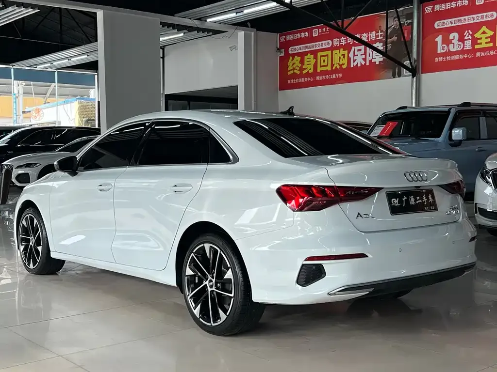 Audi A3 2024 из CN, фото 2