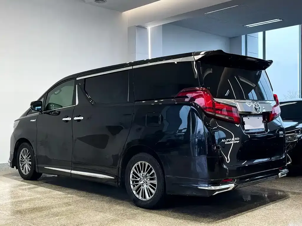 Toyota Alphard 2021 из CN, фото 7