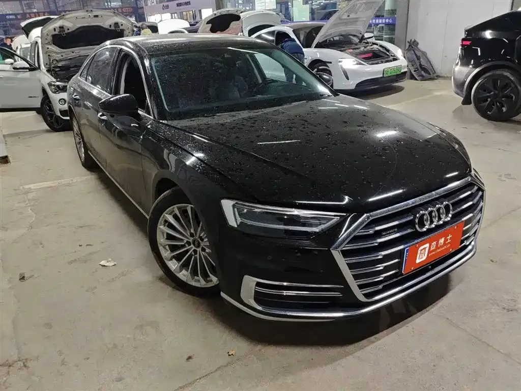 Audi A8 2021 из CN, фото 8