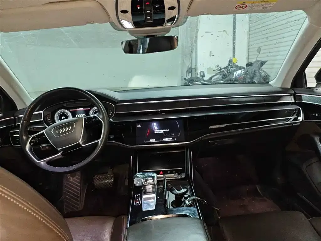 Audi A8 2021 из CN, фото 9