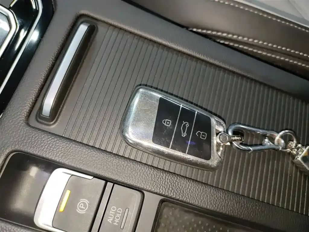 Volkswagen Magotan 2024 из CN, фото 6