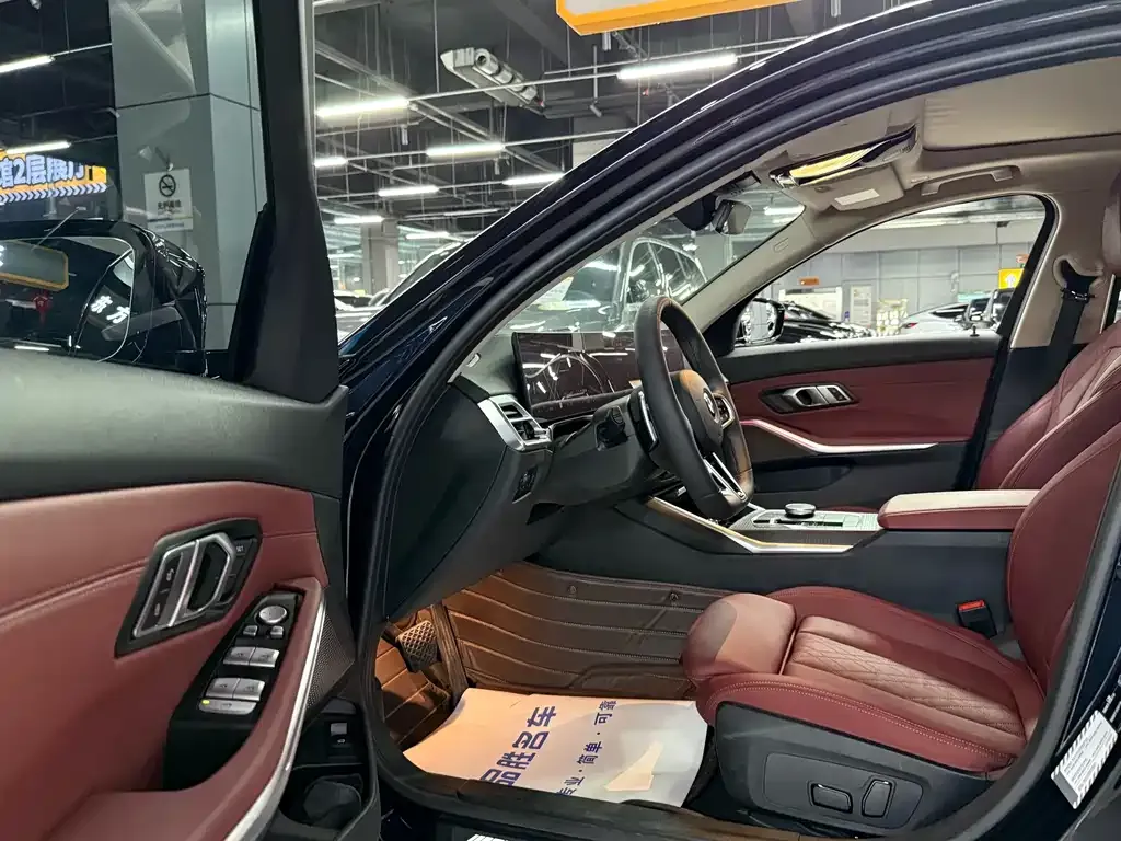 BMW 3 Series 2025 из CN, фото 8