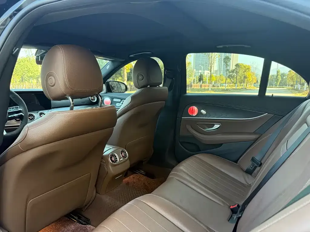 Mercedes-Benz E-Class (Import) 2022 из CN, фото 2