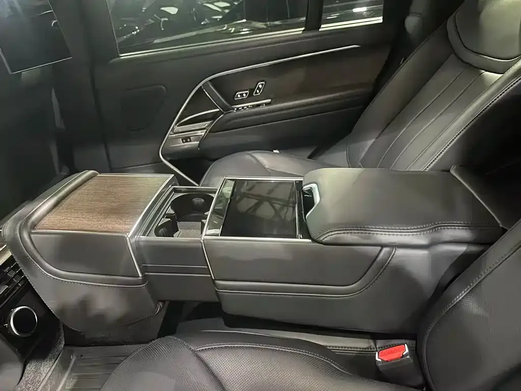 Land Rover Range Rover 2024 из CN, фото 10