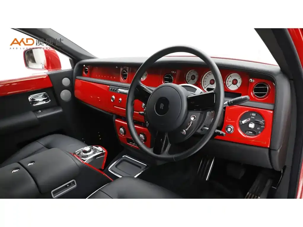 Rolls-Royce Phantom 2025 из CN, фото 5
