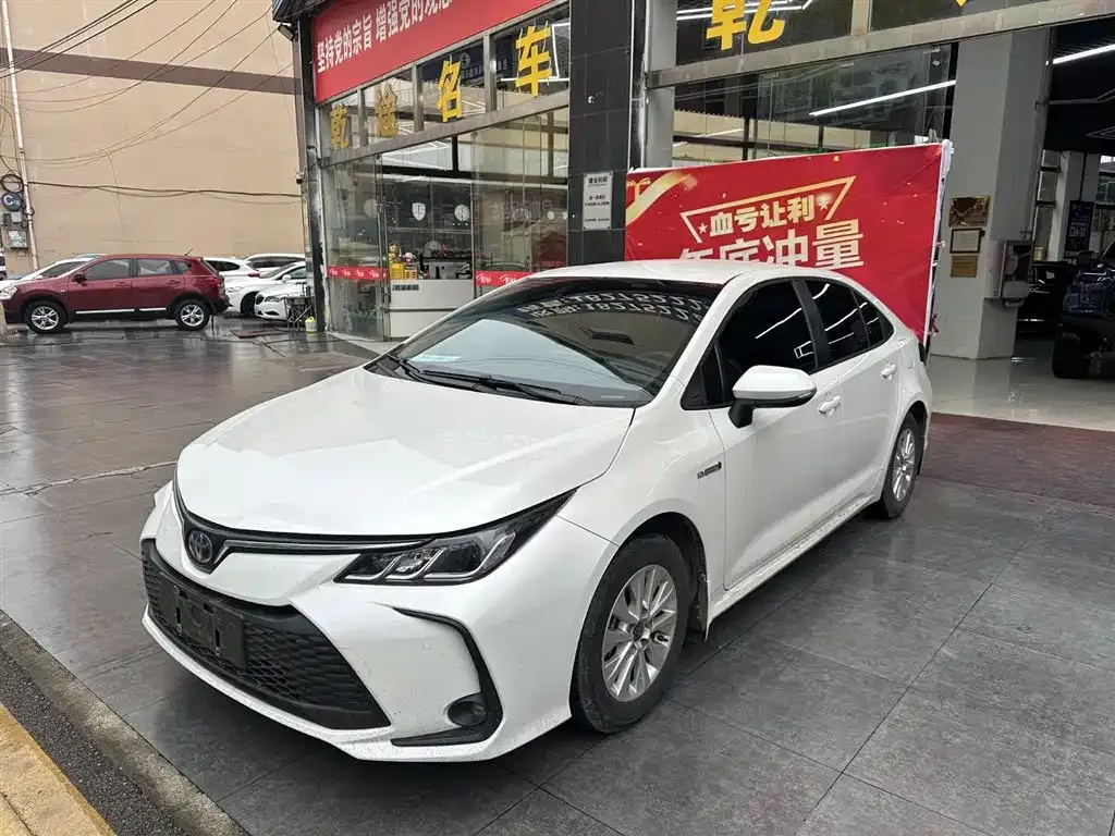 Toyota Corolla 2023 из CN, фото 1