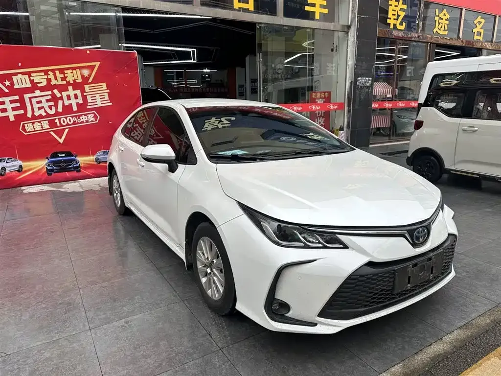 Toyota Corolla 2023 из CN, фото 2