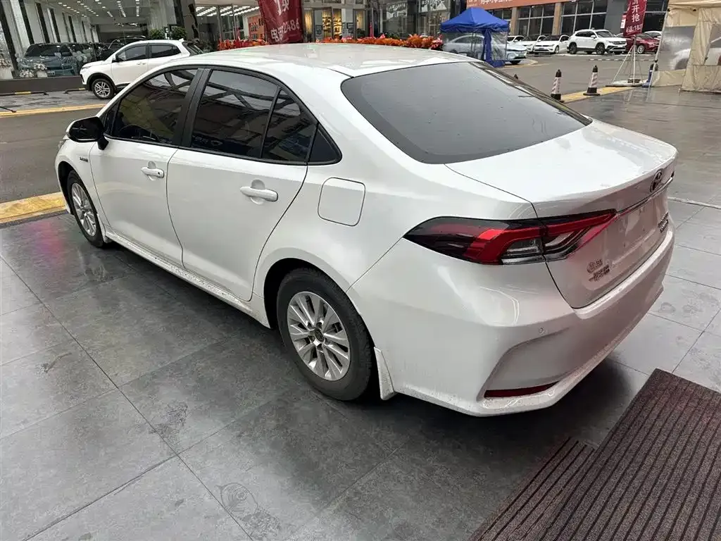 Toyota Corolla 2023 из CN, фото 9