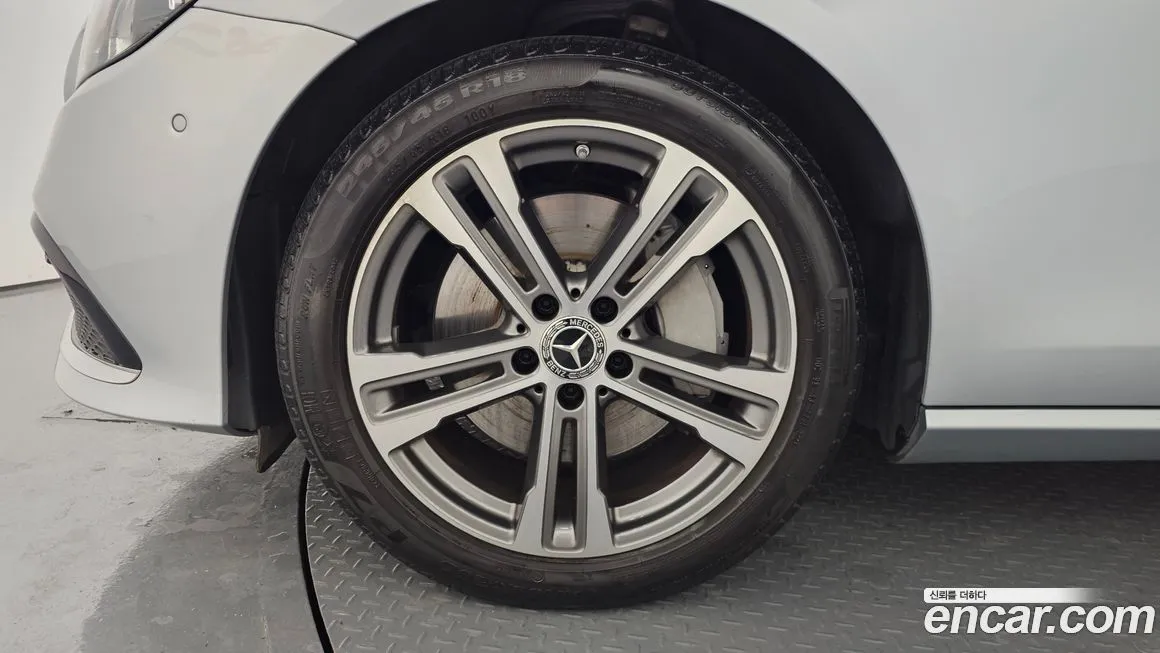 Mercedes-Benz E-Class 2021 из KR, фото 5