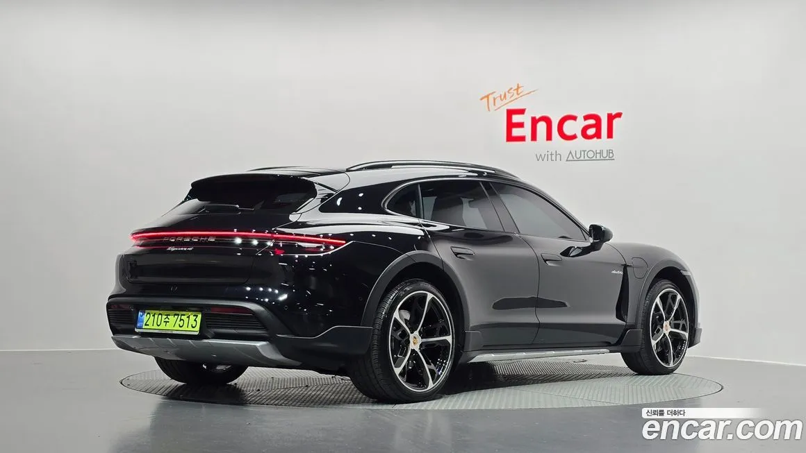 Porsche Taycan 2025 из KR, фото 2