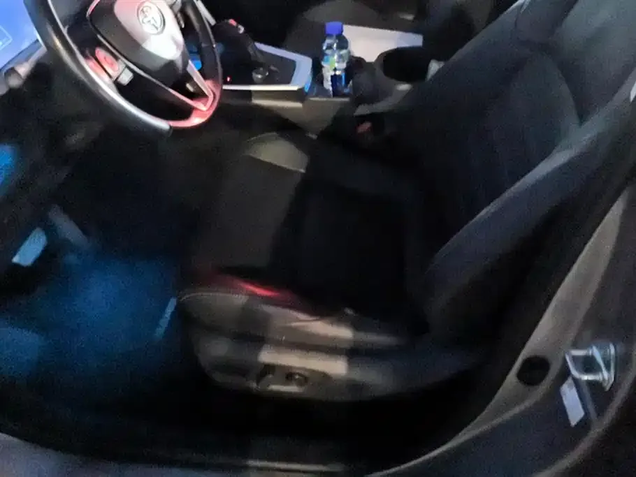 Toyota Wildlander 2023 из CN, фото 10