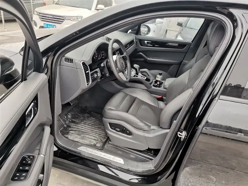 Porsche Cayenne 2023 из CN, фото 2