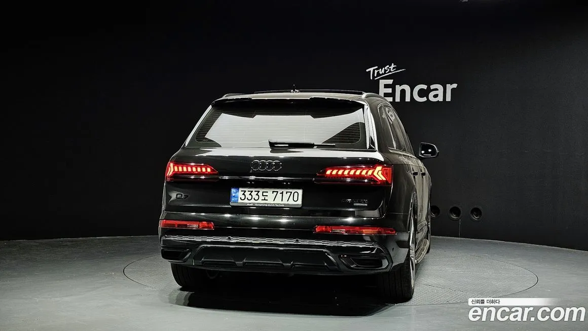 Audi Q7 — фото 2
