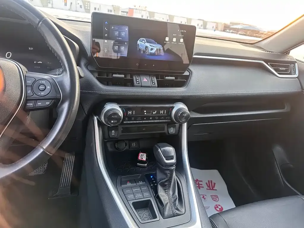 Toyota Wildlander 2023 из CN, фото 6