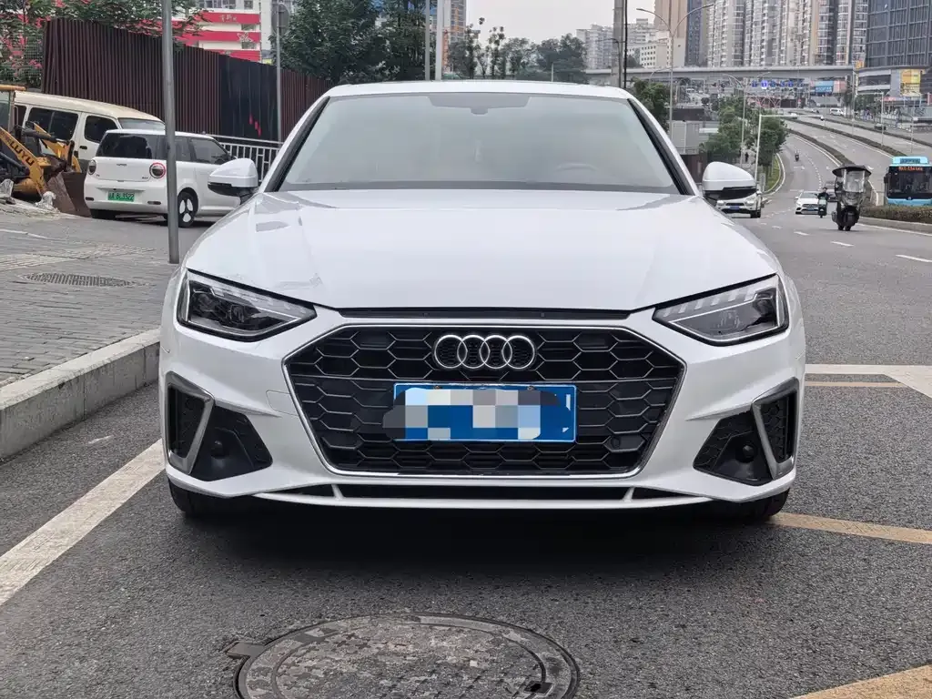 Audi A4L 2023 из CN, фото 5